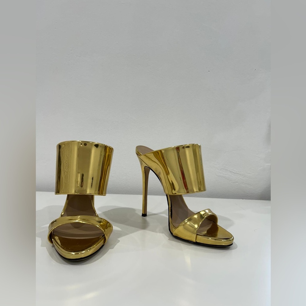 Giuseppe Zanotti Gold Mirror Heels – Size 8